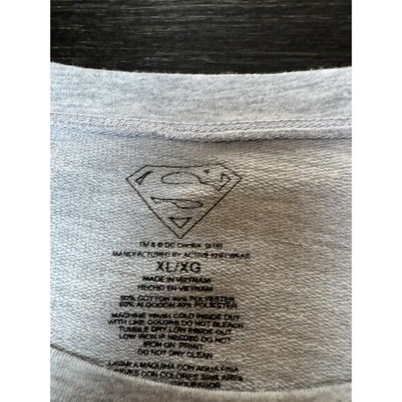 Superman Woman’s Large Logo Print Long Sleeve T-Shirt Size XL - Picture 4 of 4